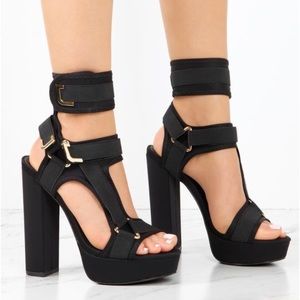 Lolashoetique brand new block heels
